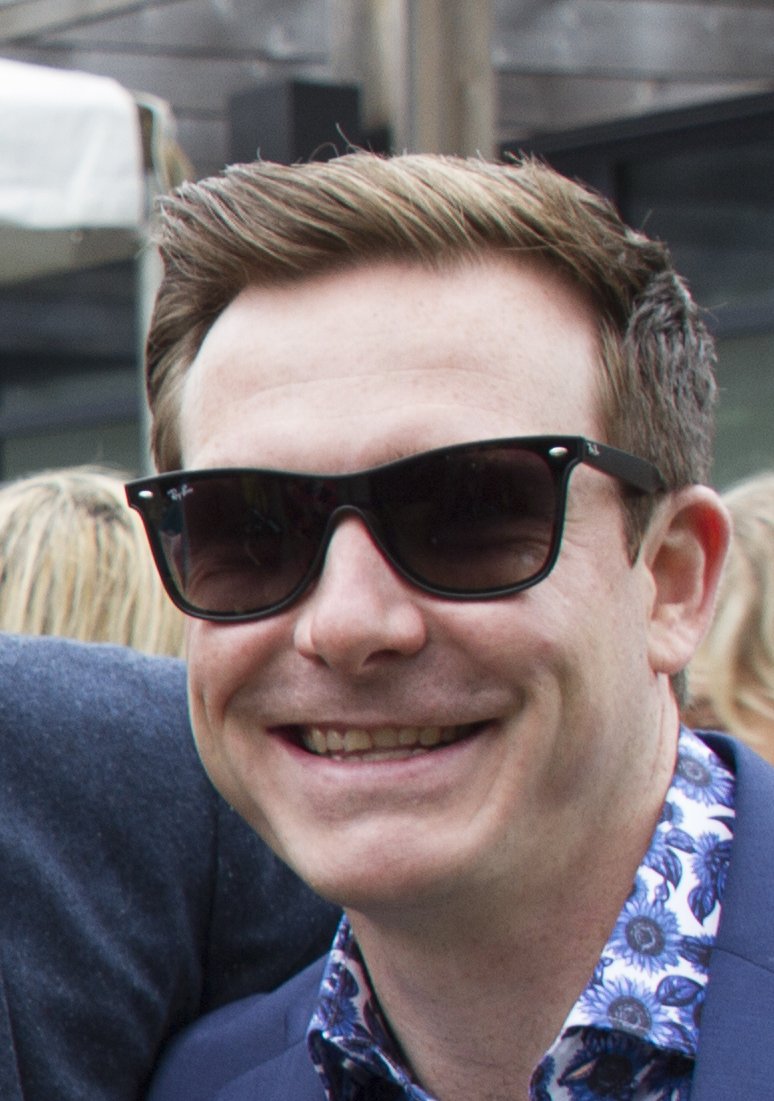 Lachlan Murdoch — Lachlan Murdoch vs David Cordani